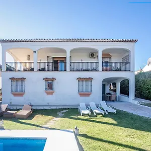  Villa Stunning 5 Bedroom Villa, Sea Views, Private Pool, Estepona, Sleeps Up To 12 España